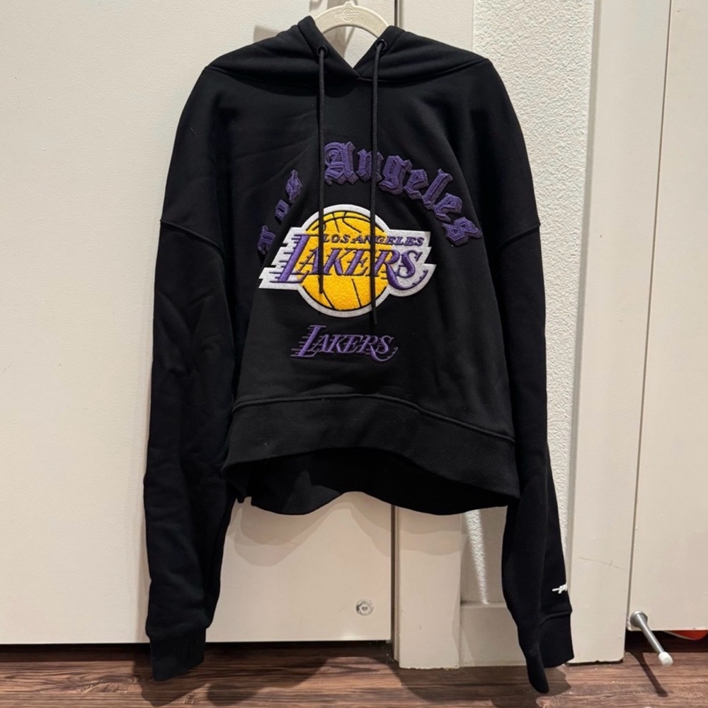 NWT Pro Standard Los Angeles Lakers Old English Hoodie